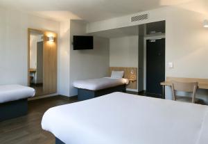Hotels B&B HOTEL Marseille La Valentine St Menet : photos des chambres