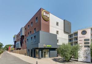 Hotels B&B HOTEL Marseille La Valentine St Menet : photos des chambres