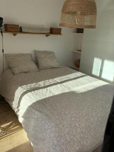 Cocon de bien-être à Vence avec vue mer, piscine et terrasse ensoleillée