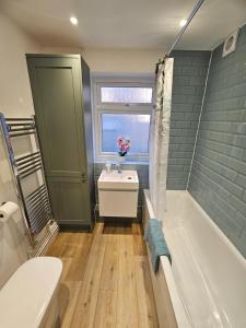 Pretty City Centre Cottage