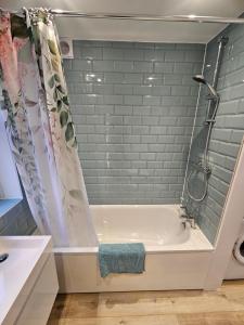 Pretty City Centre Cottage