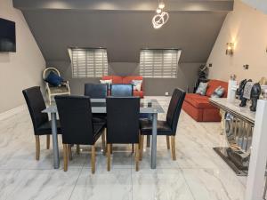 Village Life, Beautiful Studio Apartment