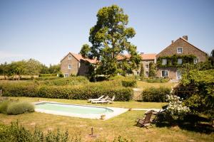 Ferme de lAirbois - Gite des Ecuries 12pers