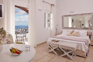 San Antonio - Small Luxury Hotels of the World Santorini Greece