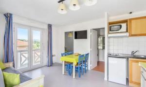 Appartement moderne avec vue à Carnoux-en-Provence 26 m², piscine