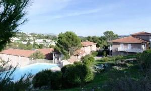 Appartement moderne avec vue à Carnoux-en-Provence 26 m², piscine