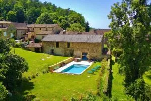 Ideal Family - 45min from Sarlat- Swimming pool - WIFI - Saint-Avit-Rivière