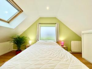 Riantec- Ti Gwenvael - Grande Maison avec Baby Foot et Terrain Clos