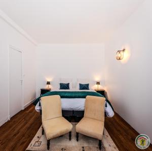 B&B / Chambres d'hotes Un Petit Chateau : photos des chambres