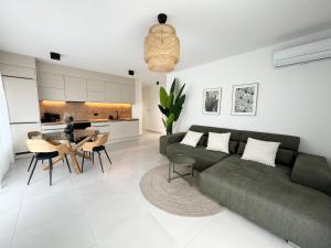 Divina V 150 meters from the beach