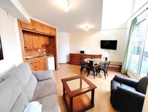 SKI & SNOW APARTMENTOS by TODOSIERRANEVADA - Plaza de Andalucia - Junto a los Telecabinas