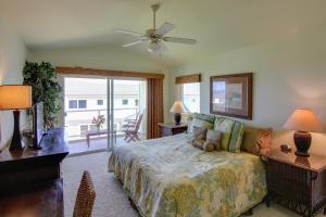 Tropical Kona Resort Townhome: Patio + Ocean Views