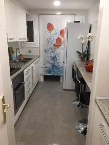 Moderno y amplio apartamento con vistas en Sagaró