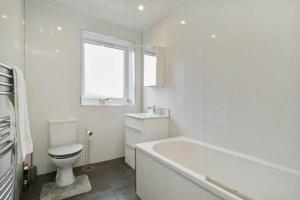 BridgeCity Hidden Gem in the heart of Falkirk Roughland house Stirlingshire