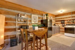 Riverfront Couples Retreat in Smoky Mountains!