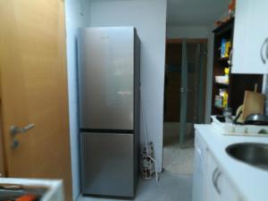 Bett 3 im Männer-4-Bettzimmer NUR Männer ONLY men SOLO hombres