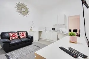 Azure Beach Hotel - 沙夫茨伯里