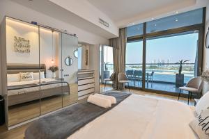 Azure Residences a Beachfront Getaway on Palm Jumeirah