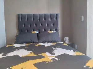 82 On Amberboom - Rustenburg