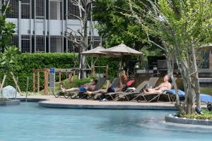 Sea View 2 Bedroom Condo on 39FL Near Walking Street