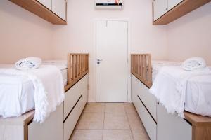 Piscina e Churrasqueira em Jurerê SC7646