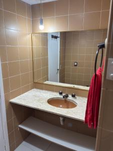 Apto em Caiobá beira mar