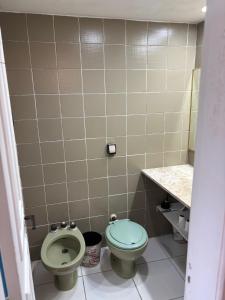 Apto em Caiobá beira mar