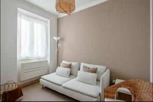 2 Bedroom Apartment with Great Transport Links to the Heart of Lisbon