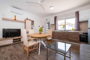 MY DALMATIA - Studio apartment Blagdan with private parking