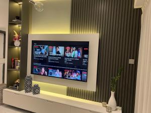 8 Boulevard Walk Heart of Downtown