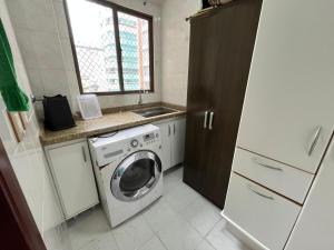 Apartamento a 50 metros da Praia - Barra Sul- BC