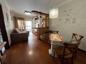 Apartamento a 50 metros da Praia - Barra Sul- BC