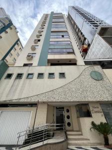 Apartamento a 50 metros da Praia - Barra Sul- BC