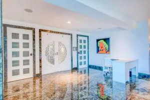 bayside namsion - Glen Cove