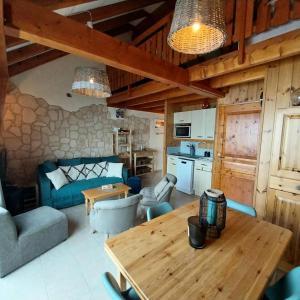 Appartements Residence Means - Superbe T2 avec mezzanine pour 9 personnes sur la station du Reallon MEANS1 MAE-8001 : photos des chambres