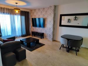 Duquesa suites gardens and golf