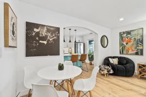 Panoramic Views, Close to Everything, Comforts of Home, 2 bed, 2 bath