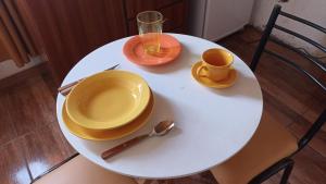 Mendoza-Espaciosa habitación con baño privado