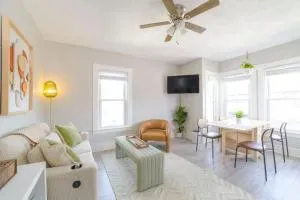 Downtown House Sleeps 10 with 3 King Beds and More - Kittery