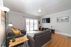 4 Corners At Amesbury Downtown Pet Friendly - 索尔兹伯里