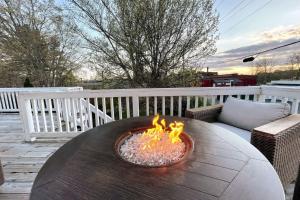 4 Corners At Amesbury Downtown Pet Friendly