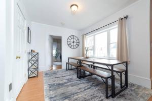 4 Corners At Amesbury Downtown Pet Friendly