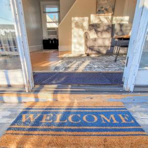 4 Corners At Amesbury Downtown Pet Friendly