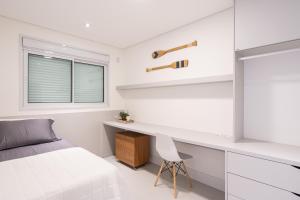 Aptos Pé na Areia Vista Mar Condomínio Resort Completo com Piscina borda Infinita, Beach Tennis, Academia, Sala de Jogos, Brinquedoteca, Playground e Portaria 24H 3 Quartos com Ar-Condicionado, Churrasqueira Privativa Reserve Agora e Viva essa Expe