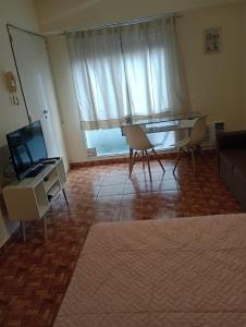 Centro ,Cómodo Monoambiente sobre Avenida Callao