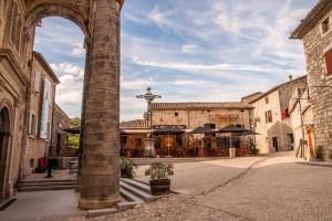 Hotels Hotel La Garenne : photos des chambres