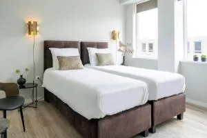 Aircon-suite With Shared Kitchen And Free Parking - 马德