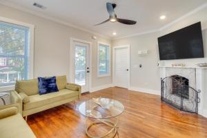 Private Balcony Spacious, Updated Savannah Apt!