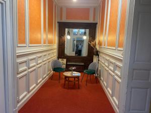 Hotels Hotel LE BEAU SITE : photos des chambres