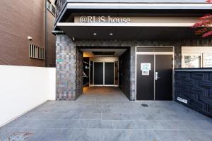 RLiS house難波